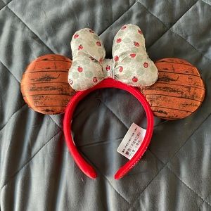 Disney Parks Minnie ears 2021 EPCOT Food and Wine festival